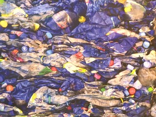 Na Slovensko prichádza firma na spracovanie plastov. Zamestnávať bude hlavne našincov