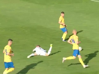 ZOSTRIH:  FK Pohronie - FC Nitra bez gólov, ale s týmito šancami