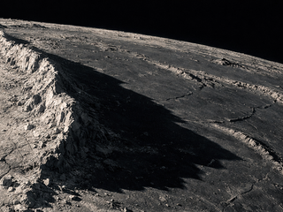 Mesiac sa zmenšuje: Vedci našli viac než tisícku dôkazov