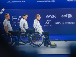 Slovenskí reprezentanti v curlingu s pohodlnou výhrou nad Britmi