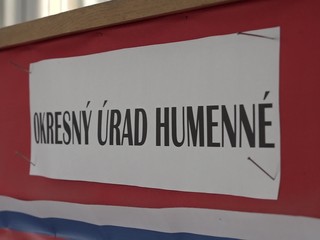 Na úradníka zaútočil s palicou v ruke. Agresor muža napadol priamo v kancelárii