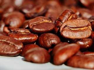 Viete, koľko plus kalórií majú káva a čaj? Budete prekvapení!