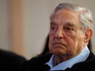 Podľa Financial Times je osobnosťou roka George Soros
