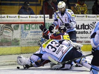 Nitra v semifinále, obhajca vyradený. Martinu ukončil sezónu Bartoš po nájazdoch