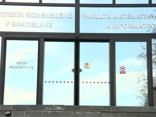 Štát dlží študentom milióny: Sľúbené štipendiá stále nikde