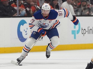 McDavid pokoril hranicu 100 bodov deviatykrát v kariére