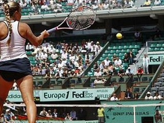 Cibulková v Paríži podrástla...