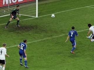 Nemci vyhnali Grékov z Eura