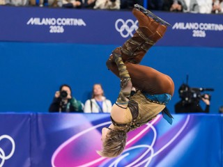 Božský MALININ ovládol krátky program, štvoritý axel si šetrí