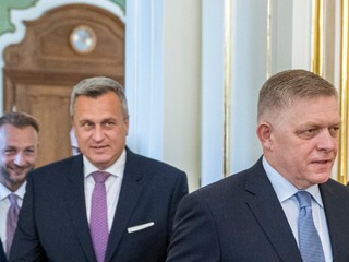 Odborníci o dianí v politike: Dankova kritika Fica SNS voličov neprinesie, zabudnime na pokojné leto