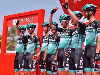 Začína sa šuškať o Saganovom konci