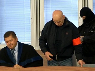 Mečiarovmu exministrovi vnútra Hudekovi sa budeme musieť skladať na odškodné