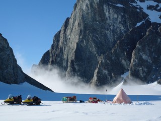 Ako to vyzerá, keď sa chcete najesť na Antarktíde pri teplote –70 stupňov Celzia?