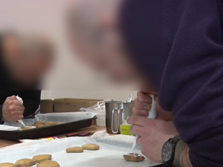 Vianočná atmosféra aj za múrmi väznice. Ako prežívajú sviatky odsúdení v Ilave?