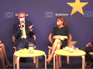 Stačia sankcie alebo pritvrdíme? Europoslanci a odborník Duleba diskutovali o aktuálnej situácii na Ukrajine