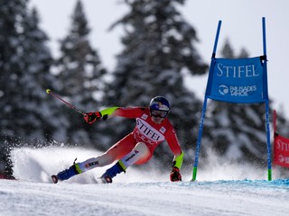 Schwarz prvýkrát v kariére vyhral obrovský slalom. V nedeľu naživo slalom