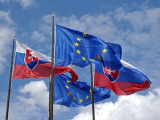 Veľký prieskum ukázal, čo obyvateľov krajín Európskej únie trápi najviac