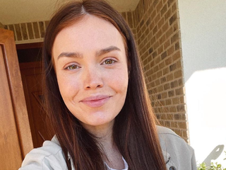 TEHOTNÁ herečka Mária BARTALOS sa nešetrí! Pozrite sa, čo VYVÁDZA tesne pred pôrodom! VIDEO