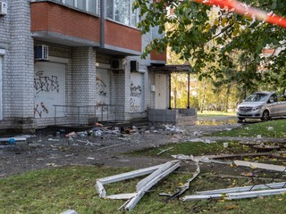 1337. deň na Ukrajine: Ukrajinské drony zasiahli ruské továrne na výbušniny a rafinériu