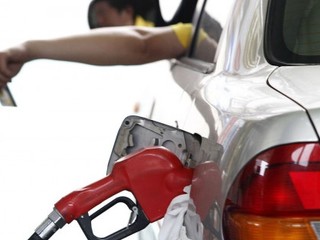 Tankovanie v Poľsku môže byť drahšie ako na Slovensku