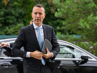 Drucker odmieta zneužívanie škôl na politické účely: Strašia verejnosť a naháňajú politické body