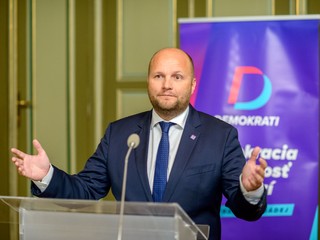Demokratov povedie do eurovolieb ich predseda Jaroslav Naď