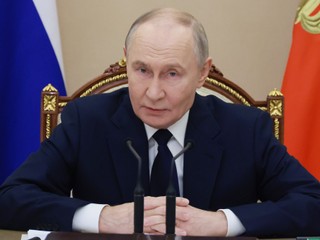 Rusko je pripravené dodávať ropu a plyn do Európy, má však podmienky