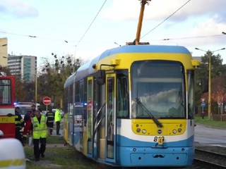 Hrôzostrašná nehoda v Košiciach. Študentku zrazila električka