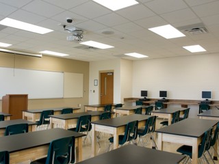 Aká je perspektíva a možnosti osvetlenia školských zariadení pre 21. storočie?