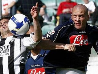 Hamšíkov Neapol neporaziteľný už 15 kôl