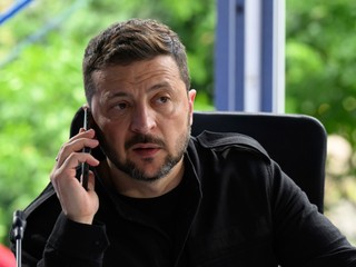 Zelenskyj hovoril s vyslancami Trumpa o zárukách či návrhu prímeria