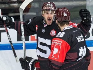 Kvartetu Slovákov v drese Sparty uniklo o chlp víťazstvo v Lige majstrov