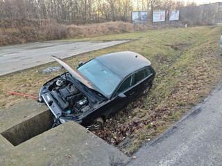 NOVÉ FOTO: Bez vodičáku a pod vplyvom. Syn Maroša Kramára havaroval