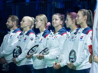 Finále Pohára Billie-Jean Kingovej Slovensko - Taliansko 0:2. Ďakujeme, dievčatá, za skvelé 2. miesto!