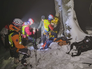 V hmle a mraze sa stratili v Malej Fatre. Horskí záchranári zachránili dvojicu na poslednú chvíľu