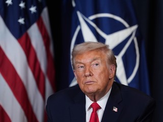 Donald Trump podpisom Charty založil Radu mieru. Prizval do nej približne 60 krajín