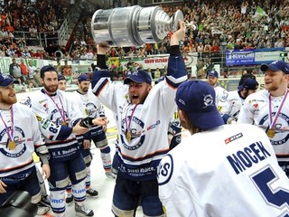 Tomko a Gretzky majú dnes niečo spoločné - tréneri opustili svoje tímy