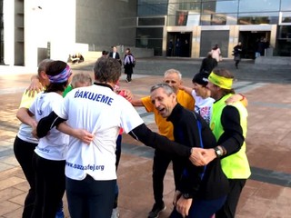 Otec Gombita je už v Bruseli. Denne zabehol 200 kilometrov