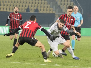 Škendija Tetovo - Slovan Bratislava 2:0 v 5. kole Konferenčnej ligy UEFA