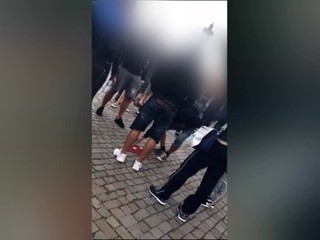 V Prahe zadržali Slovákov na Karlovom moste. Hrali hazardnú hru