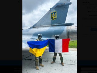 Ukrajina dostane ďalšie francúzske stíhačky Mirage 2000, oznámil minister