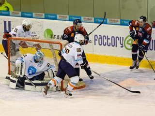 Výber Tipsport ligy si v Martine vychutnal hokejovú reprezentáciu