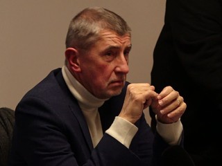 Babiš hovorí o muničnej iniciatíve. Fiala tvrdí, že vyjadrenia ohrozujú bezpečnosť zúčastnených