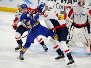 Chára začal víťazne svoju 23. sezónu v profilige a prvú vo Washingtone, dotiahol sa na Iginlu