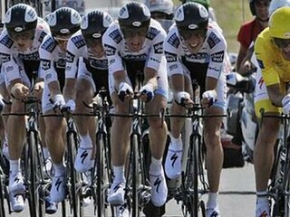 Rozstrihnú im žltý dres? Armstrong od Cancellaru 0,18 sekundy