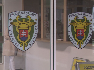 Pokuta za nevydaný blok: Predajca spochybňuje postup kontrolórov