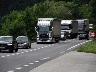 Vodiči, zbystrite. Pod Strečnom je obmedzená doprava na niekoľko týždňov