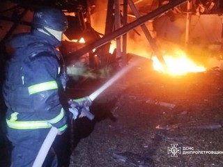 1439. deň na Ukrajine: Po útoku ruského dronu na autobus je najmenej 15 mŕtvych