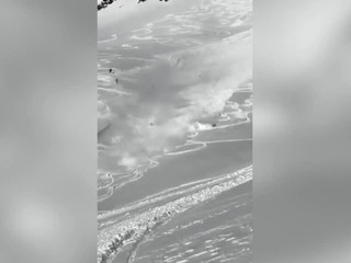Lyžiari odtrhli lavínu v Tatrách. Svedkovia desivé momenty natočili