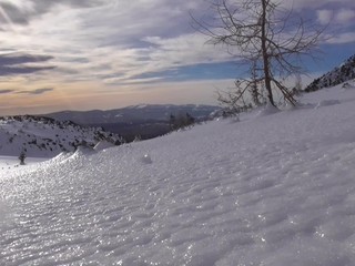 VIDEO: Tatry potrápil dážď, sneženie aj silný vietor